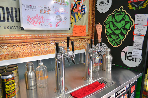 Liquor Store «Oakland Mills Liquors», reviews and photos, 2816 Liberty Rd, Sykesville, MD 21784, USA