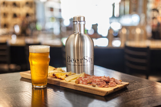 Wine Bar «WineStyles of Cedar Rapids», reviews and photos, 4201 42nd St NE #170, Cedar Rapids, IA 52402, USA