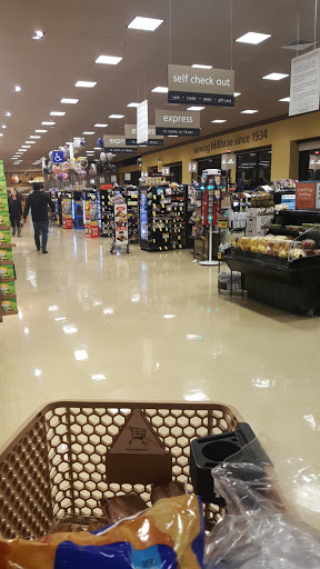 Grocery Store «Safeway», reviews and photos, 525 El Camino Real, Millbrae, CA 94030, USA