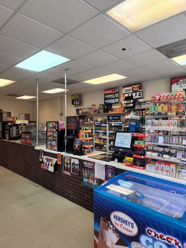 Convenience Store «H Mart», reviews and photos, 207 S Princess St, Shepherdstown, WV 25443, USA
