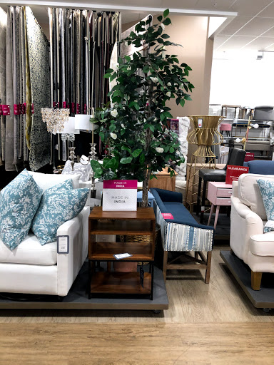 Home Goods Store «HomeGoods», reviews and photos, 7937 113th St, Seminole, FL 33772, USA