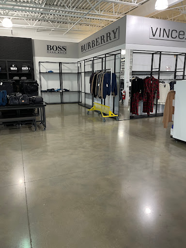 Department Store «Saks OFF 5TH», reviews and photos, 1650 Premium Outlet Blvd #1600, Aurora, IL 60502, USA