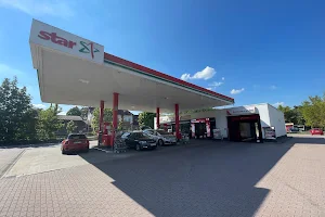 star Tankstelle image