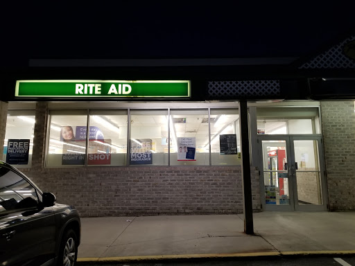 Shopping Mall «Parkway Shopping Center», reviews and photos, 929 S High St #22, West Chester, PA 19382, USA