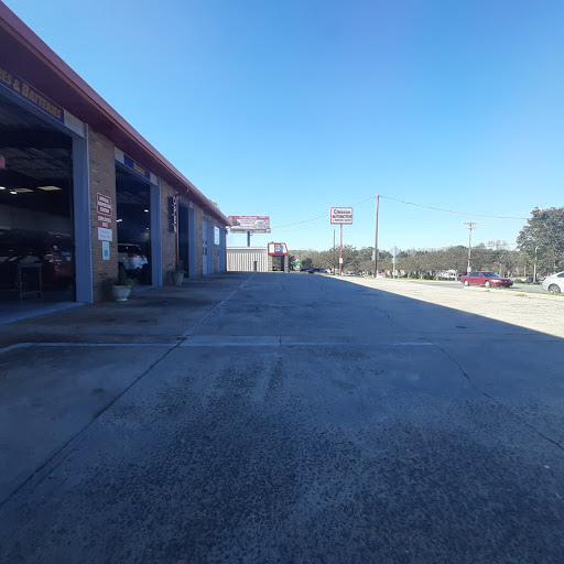 Auto Body Shop «Creason Automotive & Wrecker», reviews and photos, 9214 Monroe Rd, Charlotte, NC 28270, USA