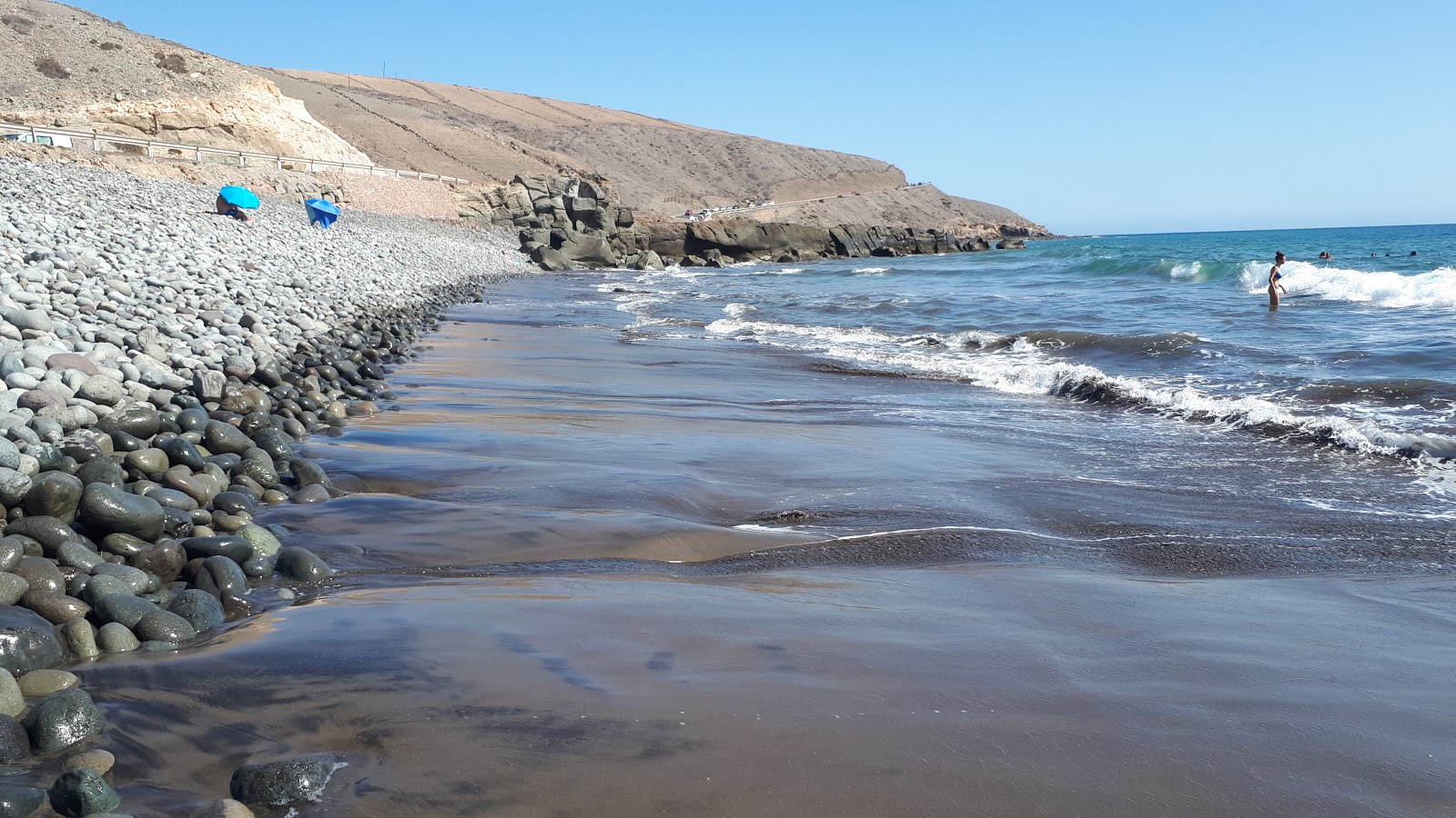 Foto av Playa de las Carpinteras med blå rent vatten yta