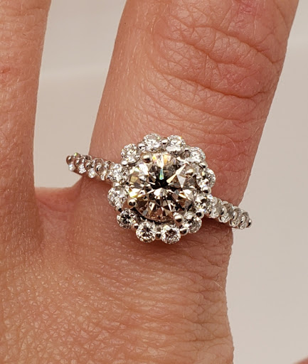 Jewelry Buyer «Diamond Banc», reviews and photos, 435 Nichols Rd #200, Kansas City, MO 64112, USA