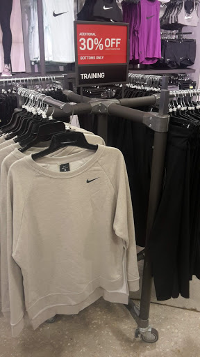 Clothing Store «Nike Factory Store», reviews and photos, 10801 Corkscrew Rd D-177, Estero, FL 33928, USA