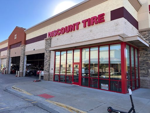 Discount Tire Store - Liberty, MO, 100 Stewart Ct, Liberty, MO 64068, USA, 