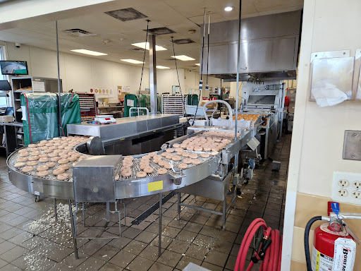 Bakery «Krispy Kreme Doughnuts», reviews and photos, 5318 W Irlo Bronson Memorial Hwy, Kissimmee, FL 34746, USA