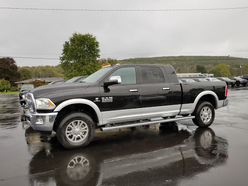 Car Dealer «Maple City Dodge», reviews and photos