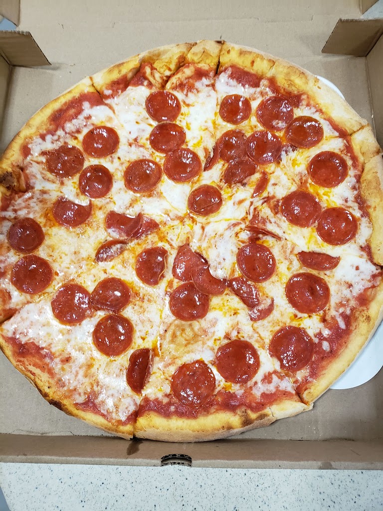 Salvatore's Pizzeria 44446