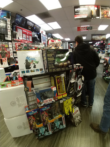 Video Game Store «GameStop», reviews and photos, 4715 N Harlem Ave, Harwood Heights, IL 60706, USA