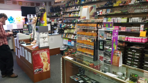 Tobacco Shop «The Octopus Garden Smoke Shop», reviews and photos, 2000 Spartanburg Hwy, Hendersonville, NC 28792, USA