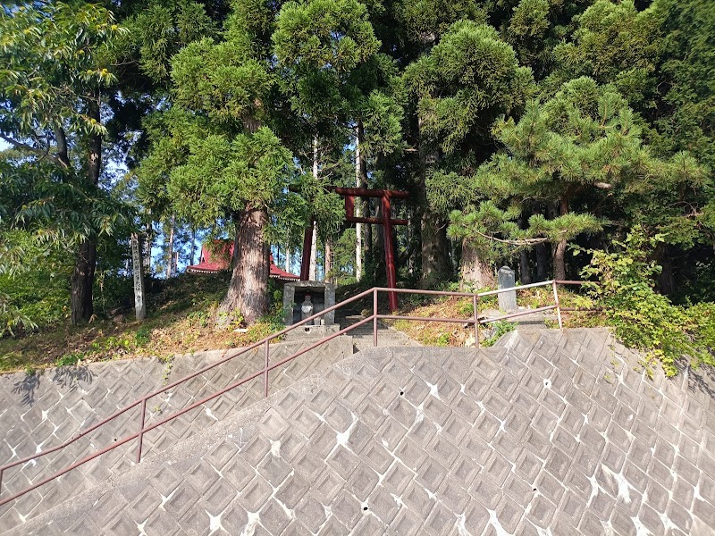 曲川稲荷神社