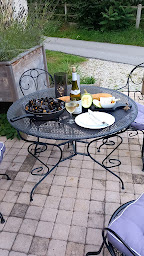 Photo n°16 de lyn fleurs et deco snack à Le Pin-la-Garenne ()