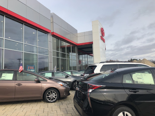 Car Dealer «Colonial Toyota», reviews and photos, 550 George Washington Hwy, Smithfield, RI 02917, USA