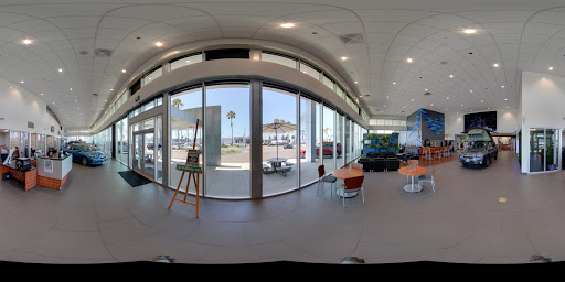 Subaru Dealer «Frank Subaru», reviews and photos