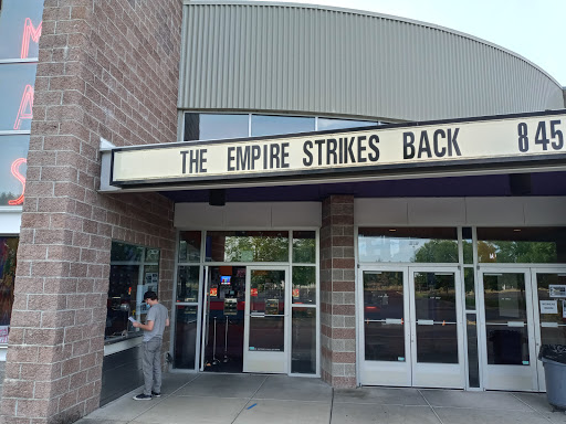 Movie Theater «Cornelius 10 Cinemas», reviews and photos, 200 N 26th Ave, Cornelius, OR 97113, USA