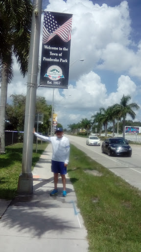 Discount Store «Dollar General», reviews and photos, 4790 Hallandale Beach Blvd, Pembroke Park, FL 33023, USA