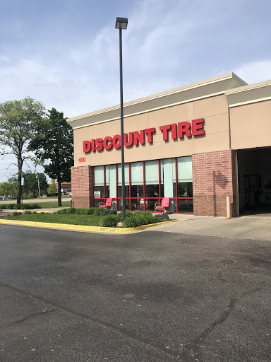 Discount Tire Store - Schaumburg, IL, 400 W Higgins Rd, Schaumburg, IL 60195, USA, 