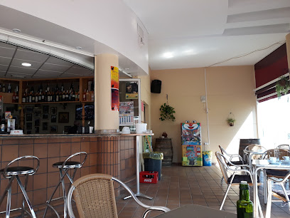 BAR RESTAURANTE​ LA PISCINA