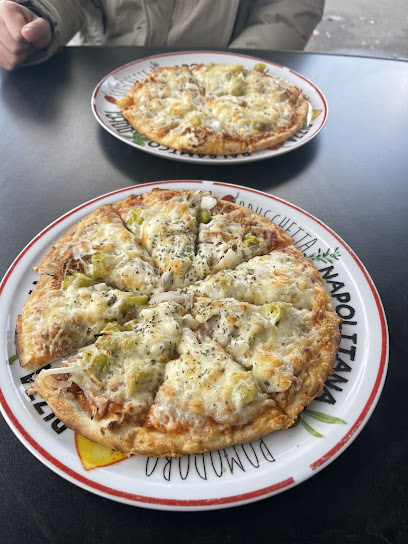 Pizzeria Pizza Deluxe - Dorstener Str. 427, 44653 Herne, Germany