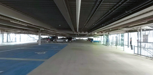 NMBS-parking Station-Zee - Oostende