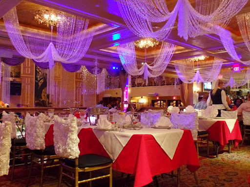 Shopping Mall «Diplomat Mall Shopping Center», reviews and photos, 1725 E Hallandale Beach Blvd, Hallandale Beach, FL 33009, USA