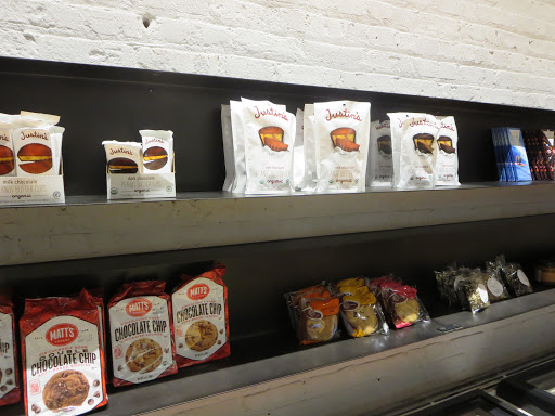 Gourmet Grocery Store «The Market by Foxtrot», reviews and photos, 1019 W Lake St, Chicago, IL 60654, USA