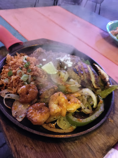 Mexican Restaurant «Margaritas Mexican Restaurant», reviews and photos, 211 Moody St, Waltham, MA 02453, USA