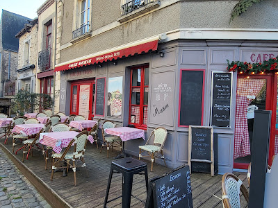 Caf&Couette à Sainte-Suzanne-et-Chammes