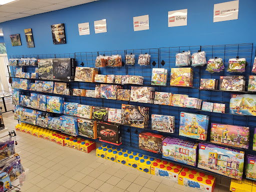 Toy Store «Bricks & Minifigs Salem-Keizer», reviews and photos, 3670 River Rd N, Keizer, OR 97303, USA