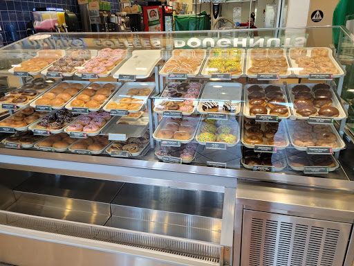 Bakery «Krispy Kreme Doughnuts», reviews and photos, 1620 E Monte Vista Ave #102, Vacaville, CA 95688, USA