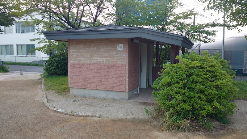前田端公園公衆トイレ