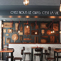 Atmosphère du Restaurant français Le 17.45 Paris Pigalle - Planches à composer - n°19