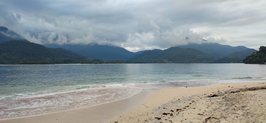 Ilha Pelada Pequena Beach