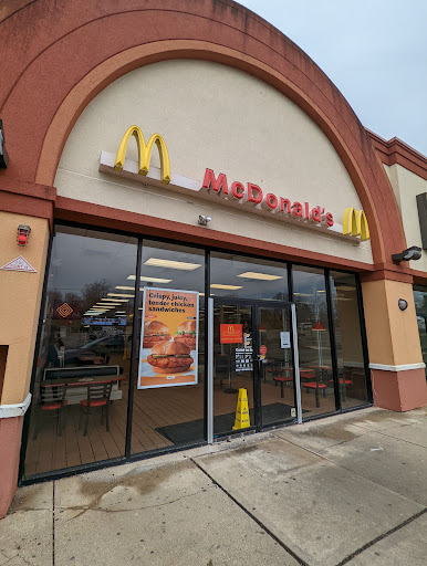 Shopping Mall «Cedar Knolls Plaza», reviews and photos, 235 Ridgedale Ave Ste 9, Cedar Knolls, NJ 07927, USA