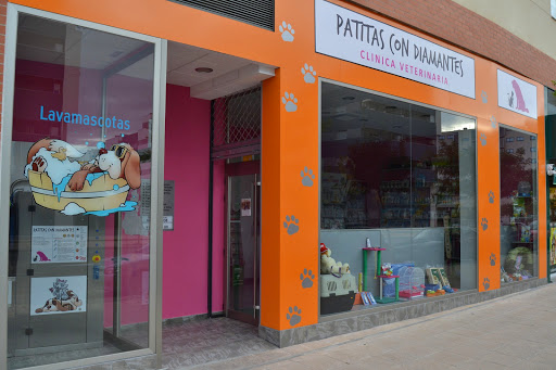 Clínica Veterinaria Patitas Con Diamantes en Zaragoza