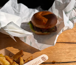 Burgermeister Schlesisches Tor photo