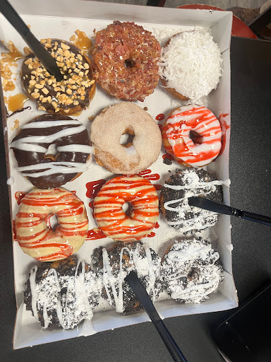 Donut Shop «Duck Donuts», reviews and photos, 409 Pisgah Church Rd, Greensboro, NC 27455, USA