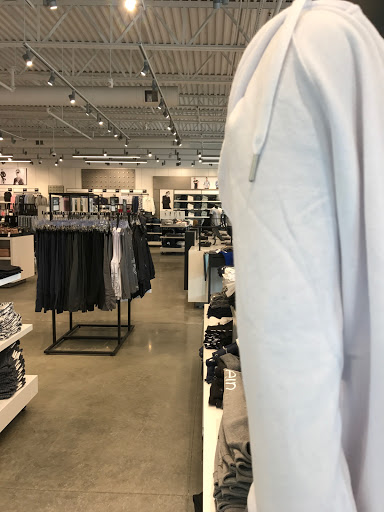 Shopping Mall «Gloucester Premium Outlets», reviews and photos, 100 Premium Outlets Dr, Blackwood, NJ 08012, USA