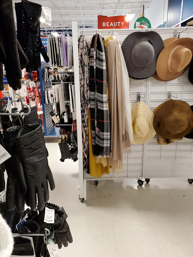 Department Store «Marshalls», reviews and photos, 601 E Palatine Rd, Arlington Heights, IL 60004, USA