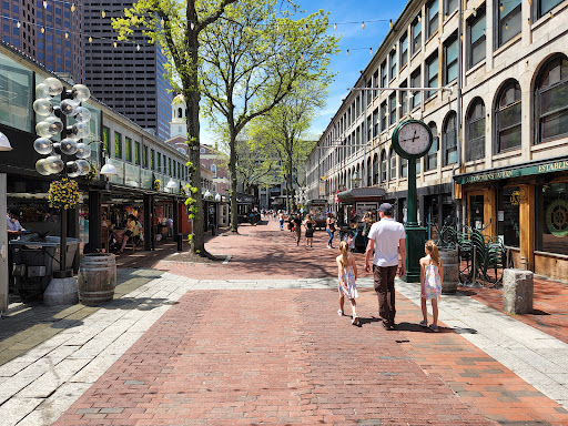 Shopping Mall «Faneuil Hall Marketplace», reviews and photos, 4 S Market St, Boston, MA 02109, USA