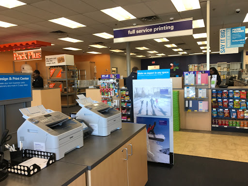 Print Shop «FedEx Office Print & Ship Center», reviews and photos, 43215 Grand River Ave a, Novi, MI 48375, USA