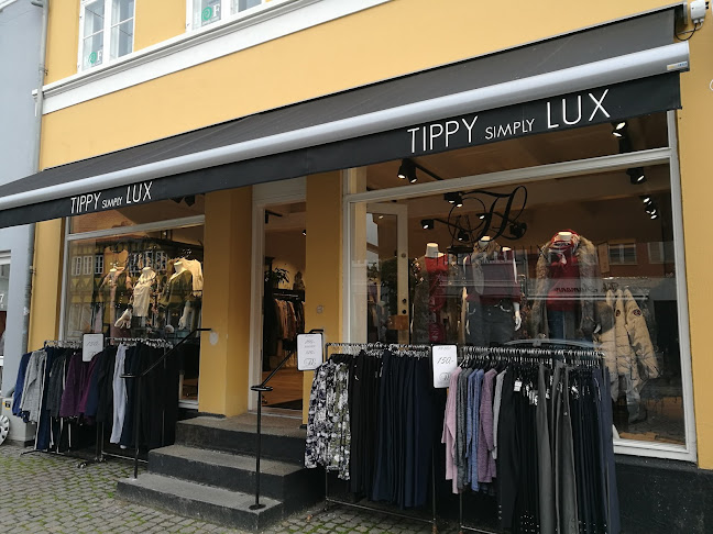anmeldelser af Tippy Simply Lux (Tøjbutik) Køge