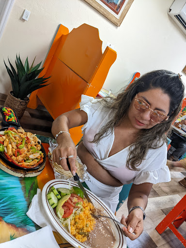 Mexican Restaurant «La Oaxaqueña Taqueria and Grocery Store», reviews and photos, 2795 Davis Blvd, Naples, FL 34104, USA