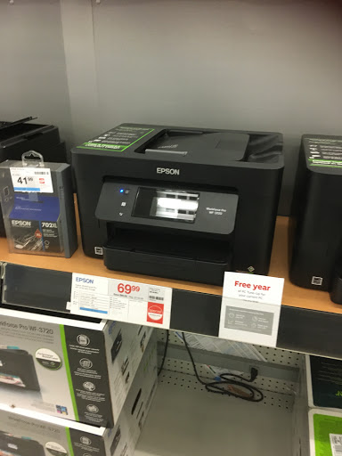 Office Supply Store «Staples», reviews and photos, 30190 US Hwy 19 N, Clearwater, FL 33761, USA