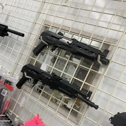 Gun Shop «South Dade Jewelry & Gun Exchange», reviews and photos, 20848 S Dixie Hwy, Miami, FL 33189, USA