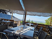 Atmosphère du Restaurant français Le Panoramic à Cassel - n°3